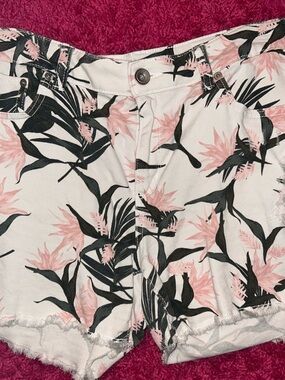 Women’s Floral Print Cutoff Shorts - White & Pink